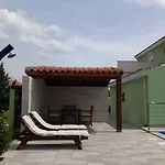Διαμέρισμα In Ljubac Mit Grossem Garten By Interhome Krneza